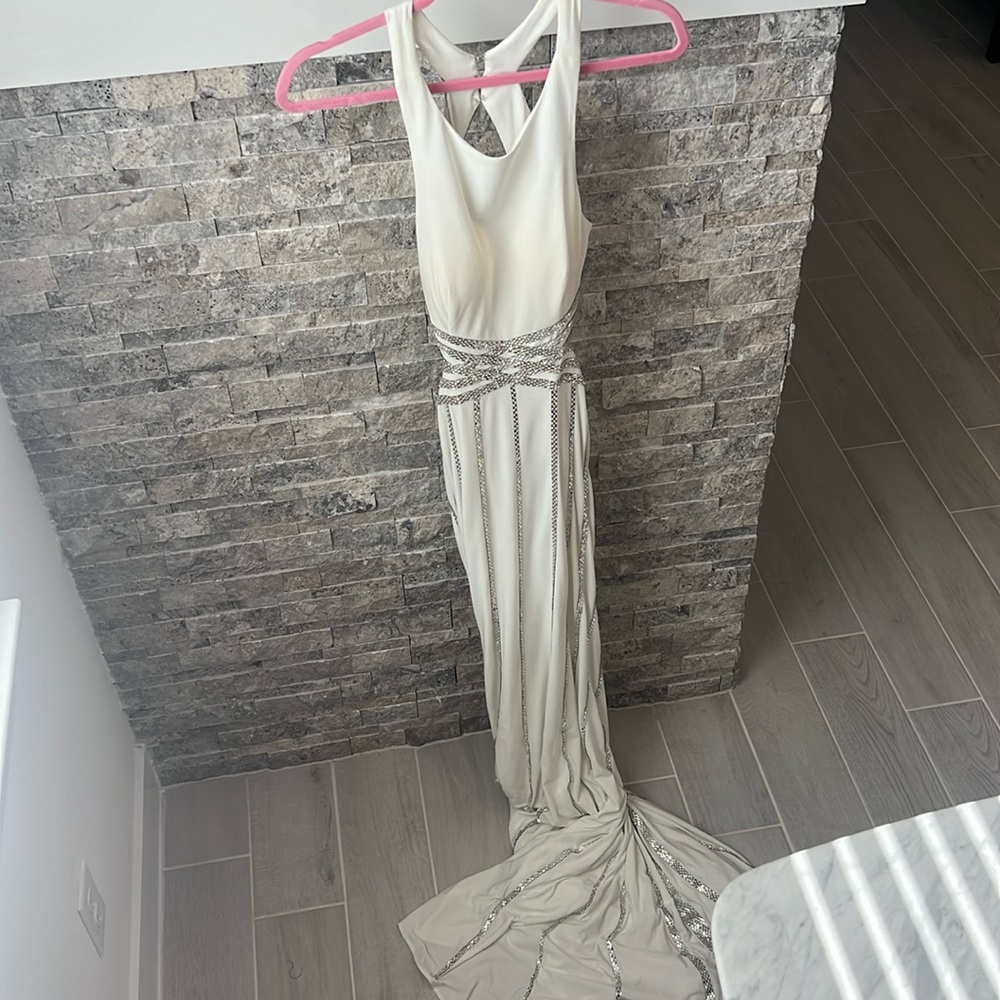 NWT GORGEOUS ALYCE PARIS CRYSTAL/BEADED DRESS!!